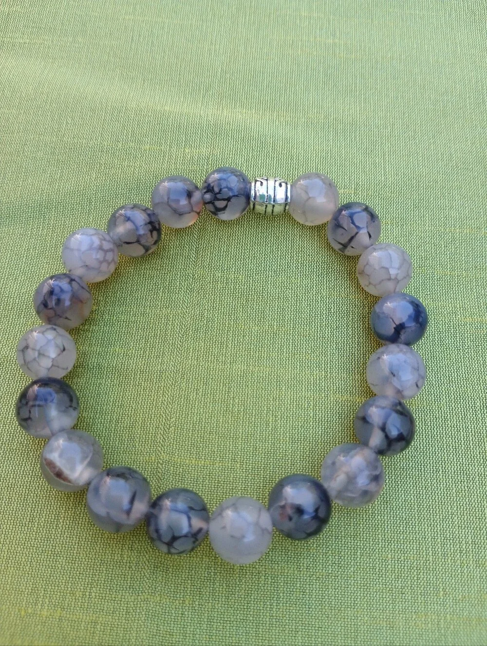 Handcrafted Men's Gray Dragon Vein Agate Beaded Bracelet 8 in